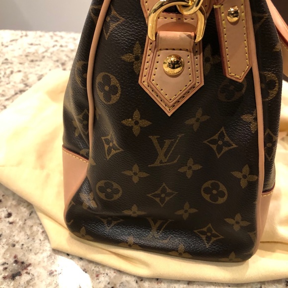 SOLD. Louis Vuitton LV Retiro PM Bag - Picture 6 of 16
